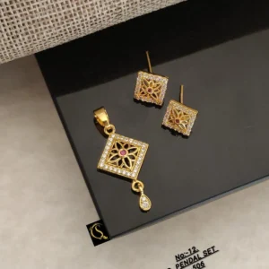 Elegant floral square ad pendant set for women