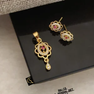 Classic oval stone ad pendant set for daily wear