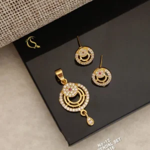 circle motif ad pendant set for daily wear