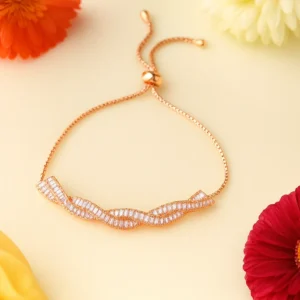 Rose gold bracelet with wavy baguette crystal center