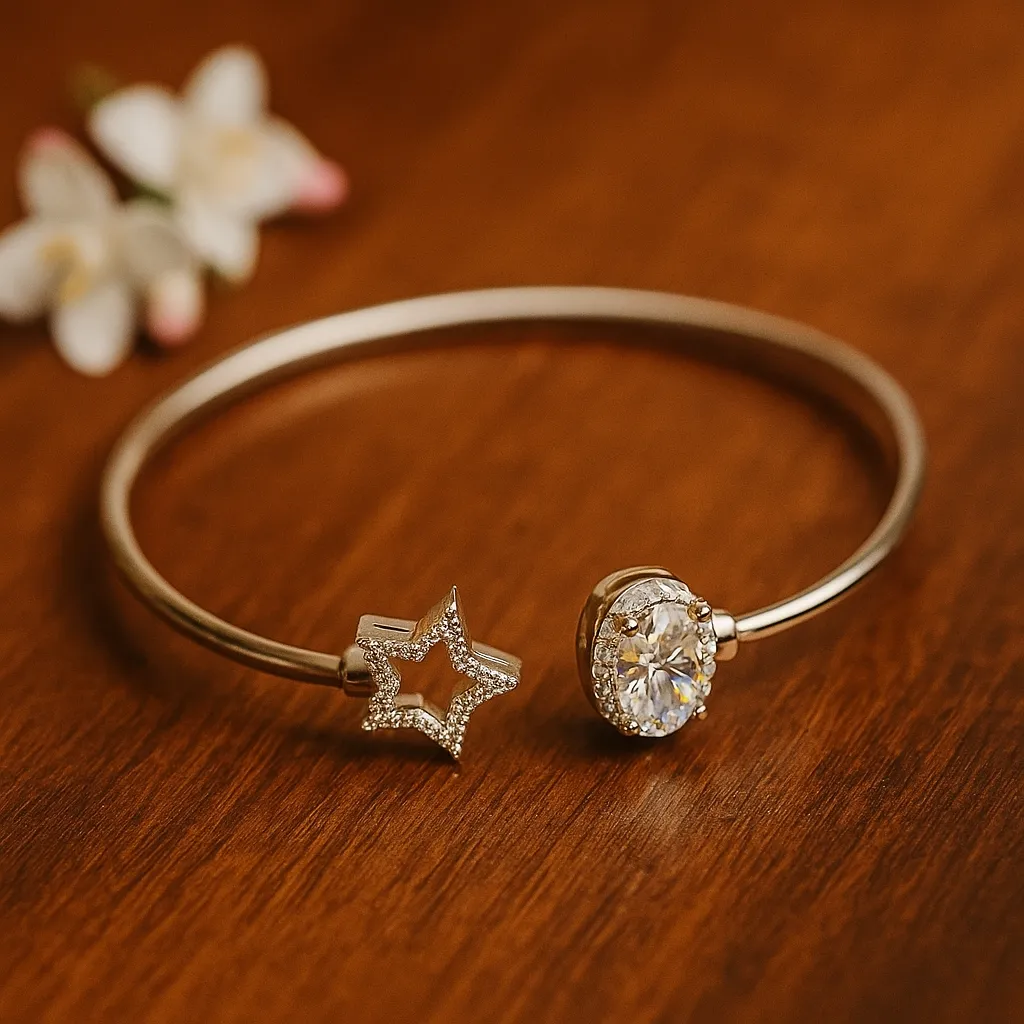 Star and Round Stone Openable Silver Finish Bracelet